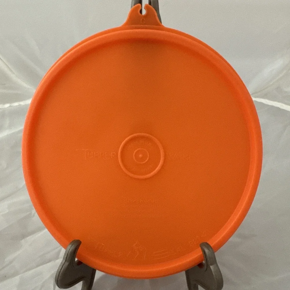 Vintage Round Tupperware Lid 227 TupperSeal Replacement Solid Orange‎ C Tab